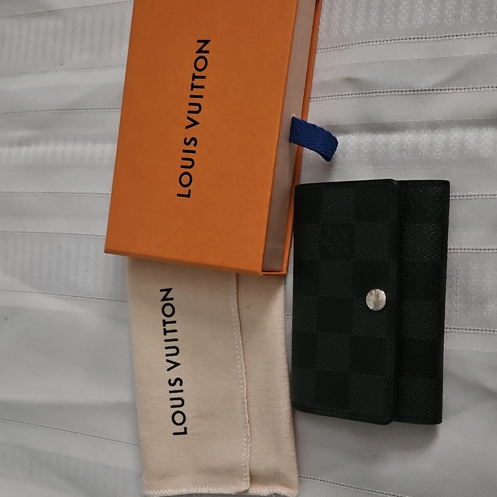 Louis Vuitton Damier Graphite Key Holder